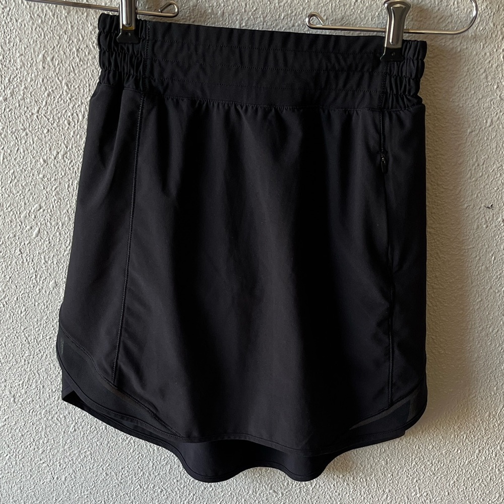 Lululemon Hotty Hot HR Skirt Long size 2 Black Long